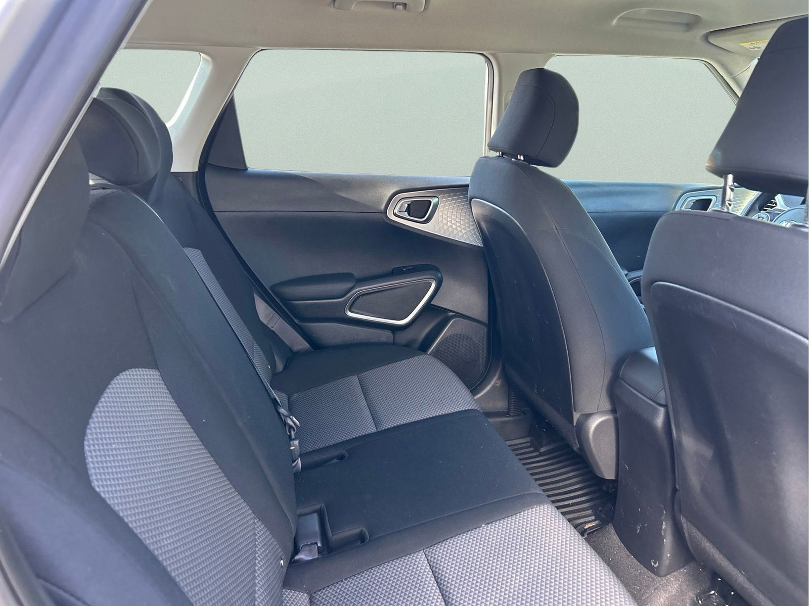 Used 2020 Kia Soul LX FWD image 11