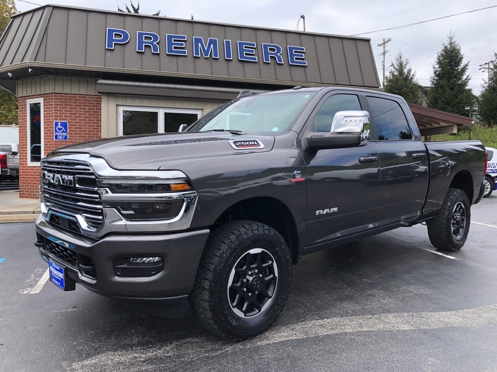 Used 2026 RAM 2500 Laramie AWD/4WD image 10