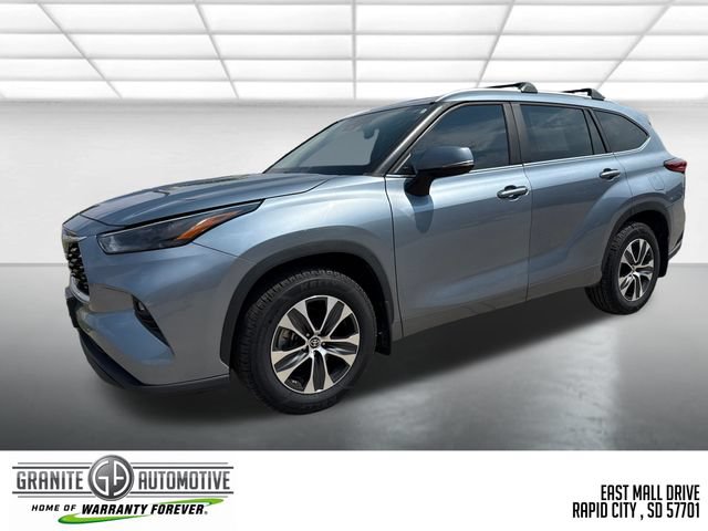 Used 2023 Toyota Highlander XLE