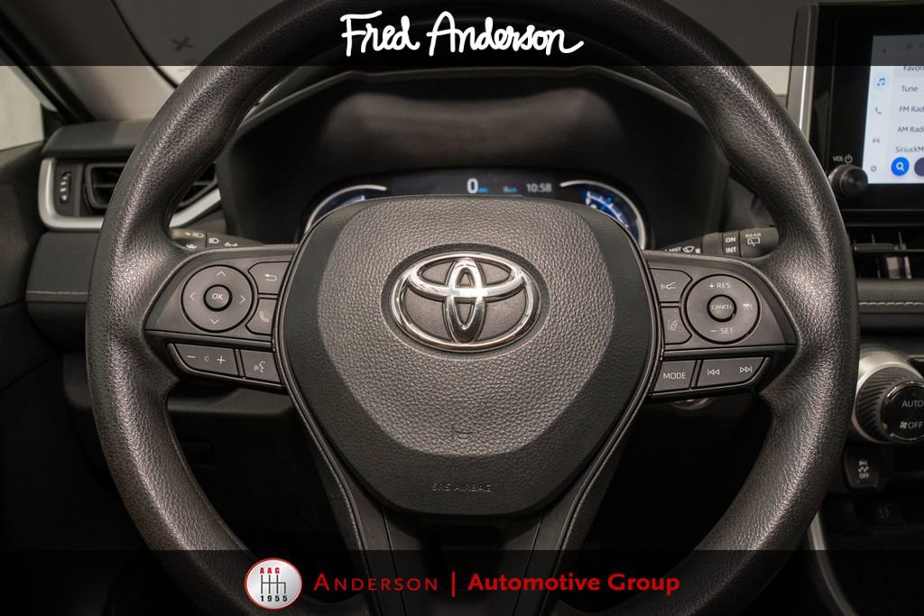 Used 2024 Toyota RAV4 XLE AWD/4WD image 17
