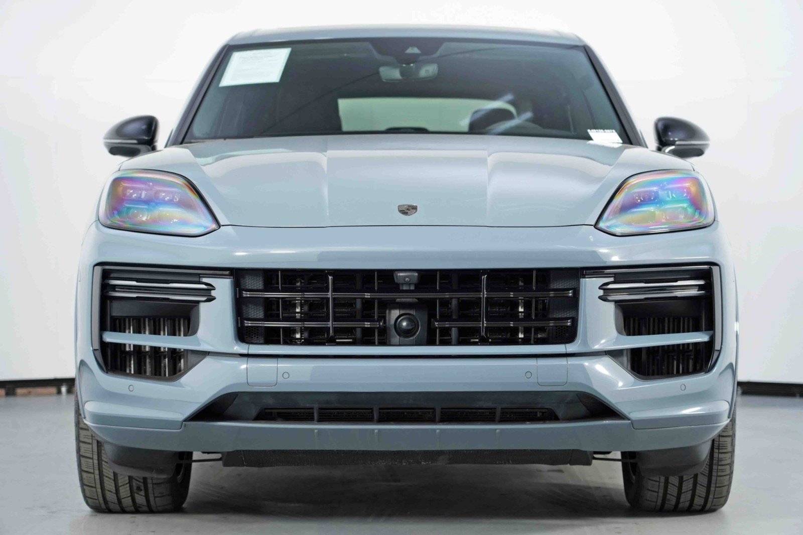 Used 2024 Porsche Cayenne Turbo AWD/4WD image 7