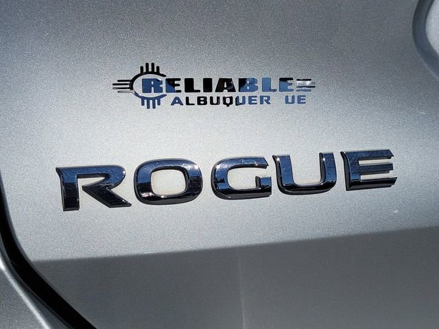 Used 2018 Nissan Rogue SL image 12