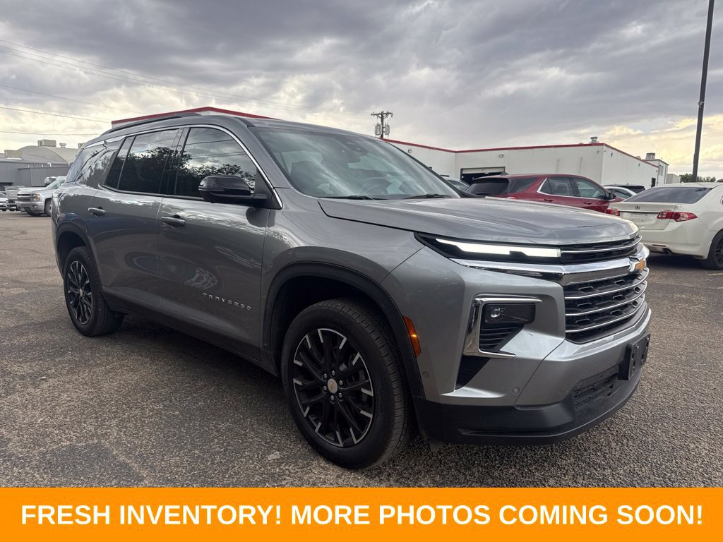 Used 2024 Chevrolet Traverse LT w/ Enhanced Driving Package