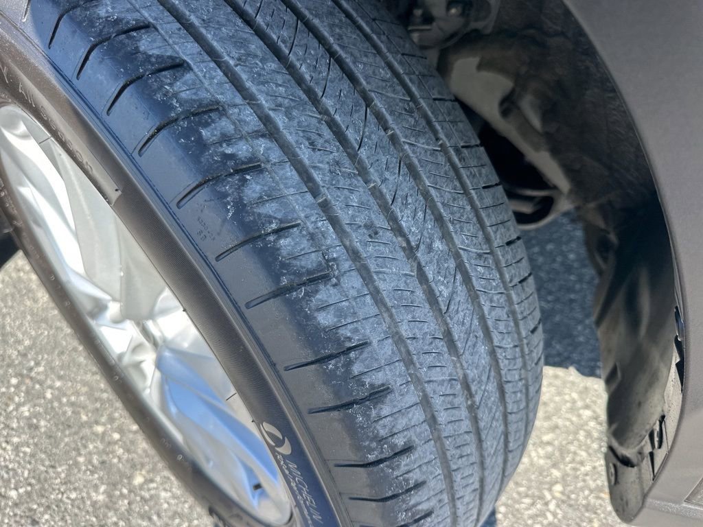 Used 2024 Toyota Corolla Cross LE image 29