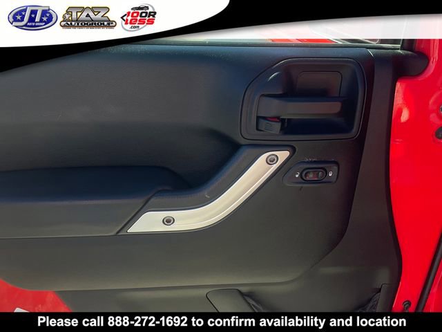 Used 2013 Jeep Wrangler Unlimited Sahara w/ Dual Top Group image 18