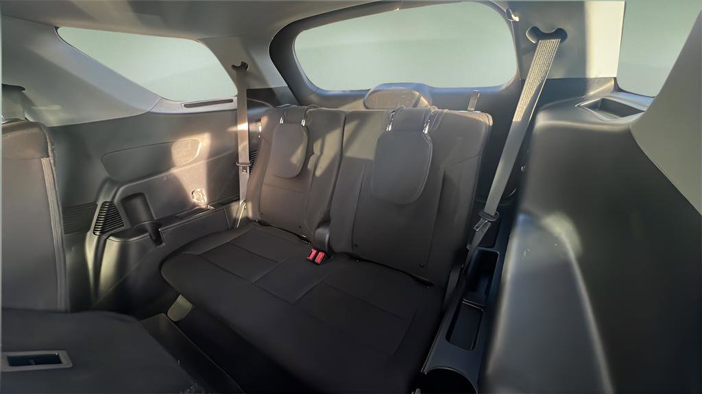 Used 2022 Ford Explorer XLT image 23