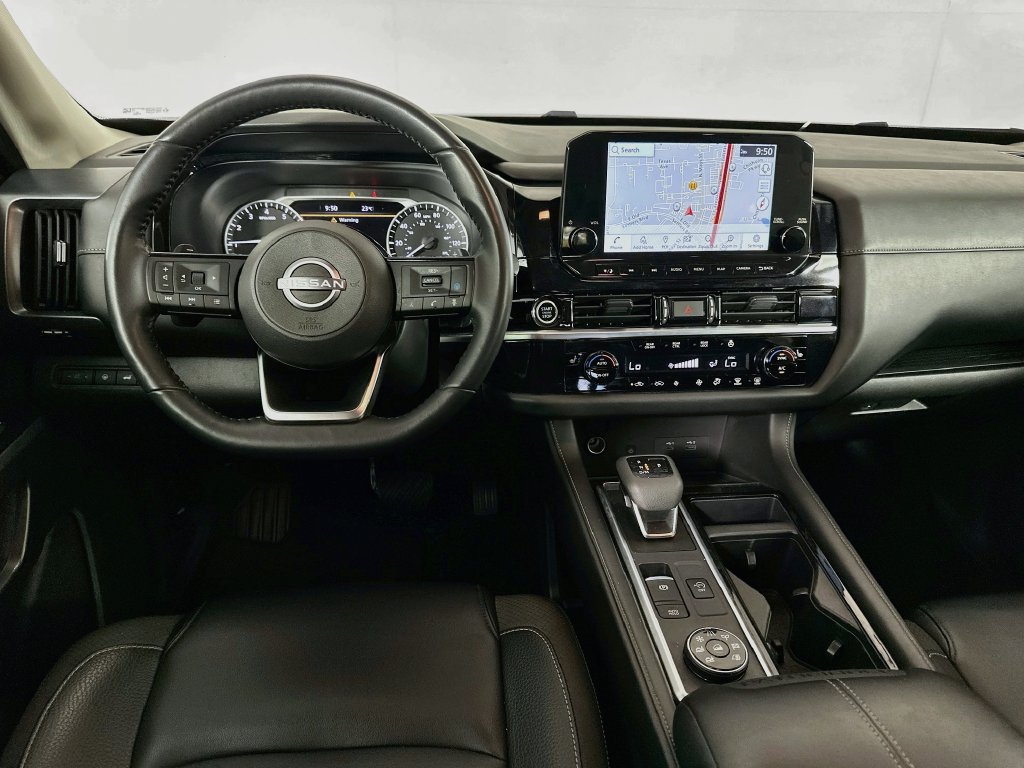 Used 2024 Nissan Pathfinder SL AWD/4WD image 22