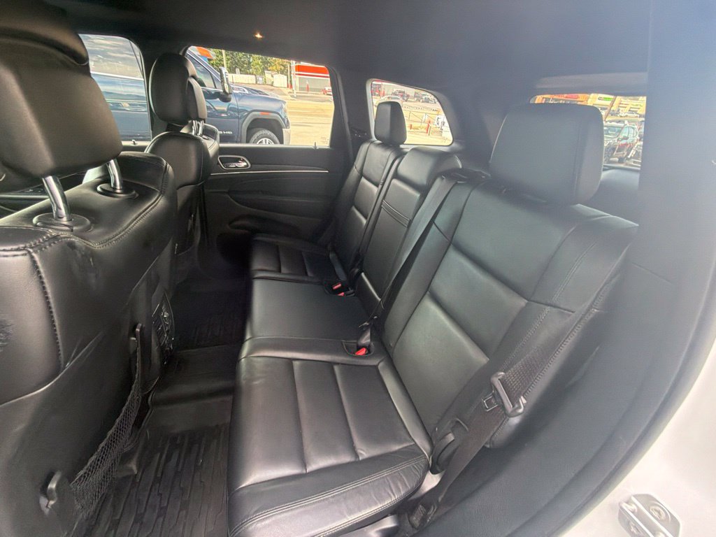 Used 2019 Jeep Grand Cherokee Limited w/ Trailer Tow Group IV AWD/4WD image 4