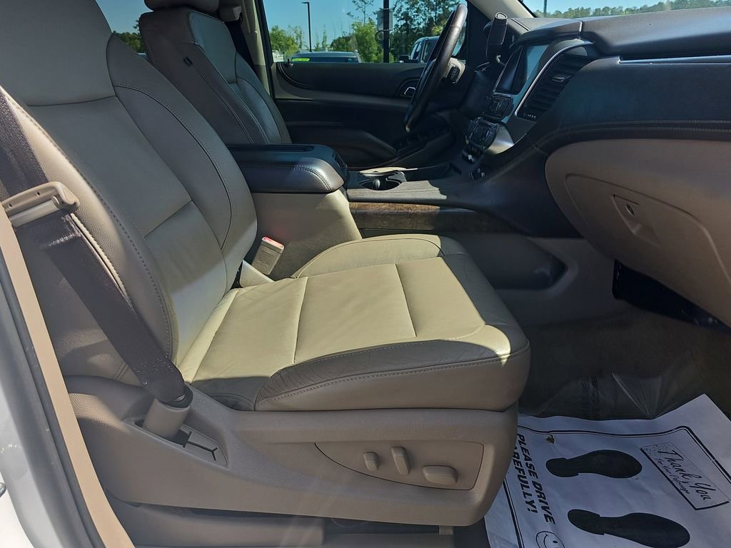 Used 2017 Chevrolet Suburban LT w/ LT Signature Package RWD image 13
