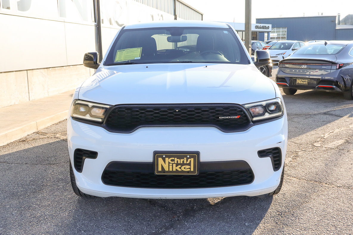 Used 2023 Dodge Durango GT image 2