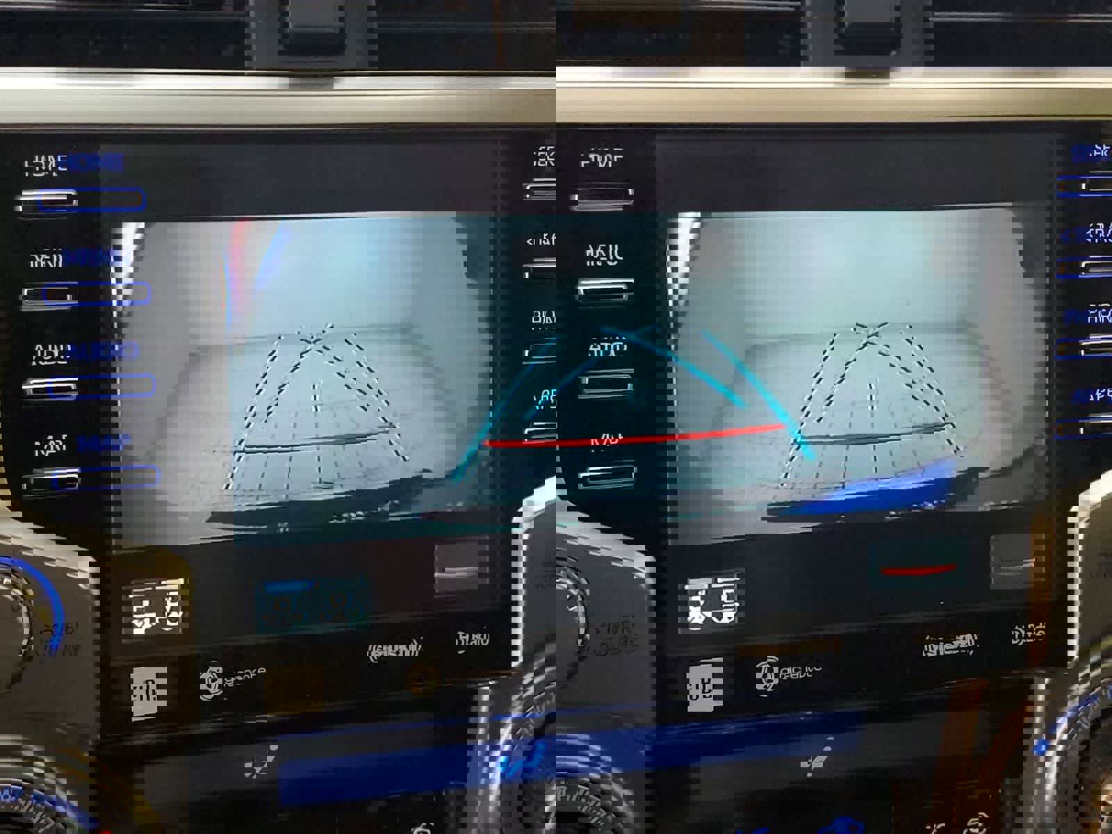 Used 2023 Toyota 4Runner Limited image 4