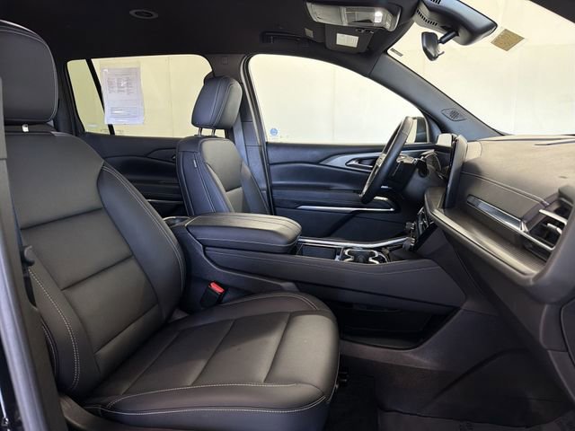 Certified 2025 Chevrolet Traverse LT w/ Enhanced Driving Package image 21