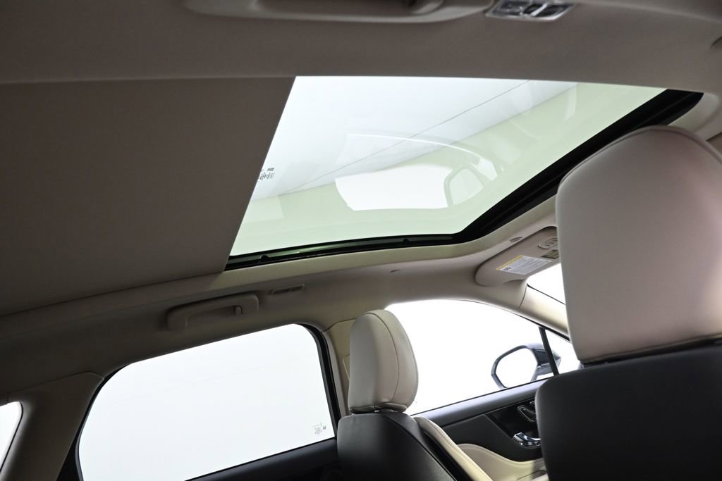 New 2026 Lincoln Corsair Grand Touring image 17