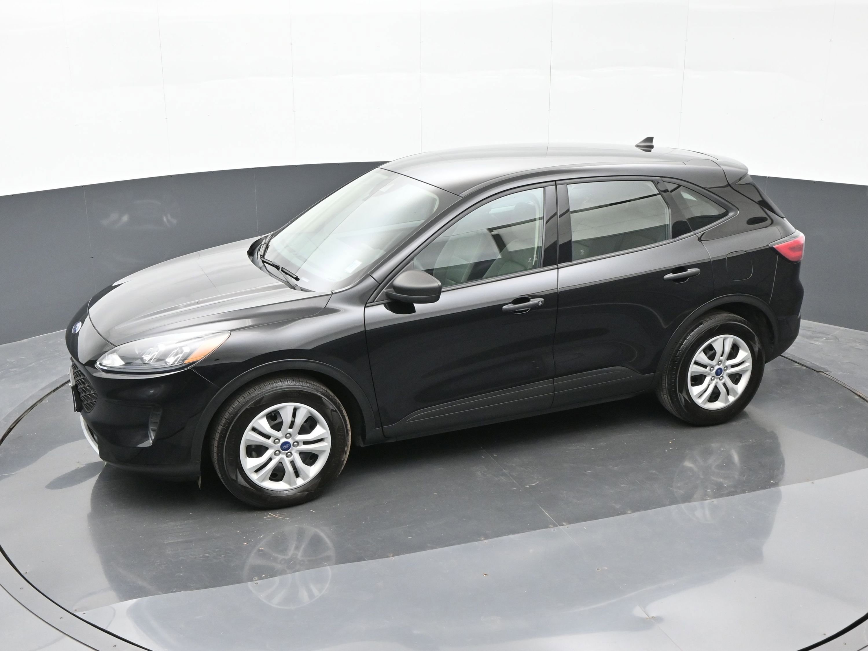 Used 2020 Ford Escape S image 31