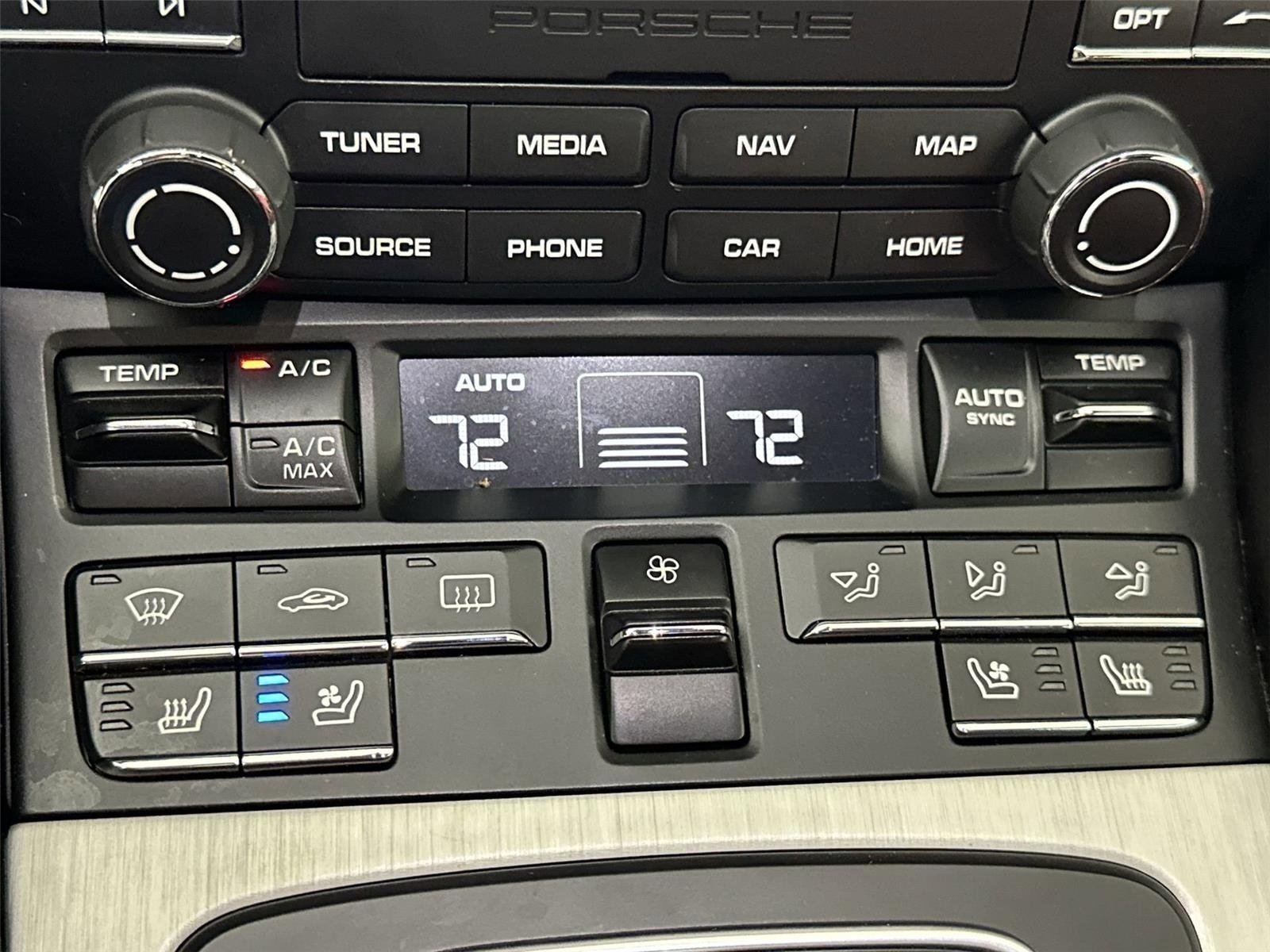 Used 2017 Porsche 911 Turbo S AWD/4WD image 19