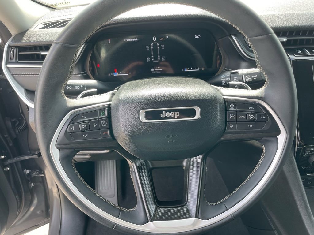 Used 2023 Jeep Grand Cherokee L Laredo w/ Luxury Tech Group I image 14