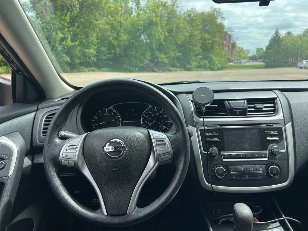 Used 2017 Nissan Altima 2.5 S w/ Power Driver Seat Package FWD image 20
