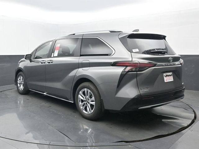 New 2026 Toyota Sienna Limited FWD image 3