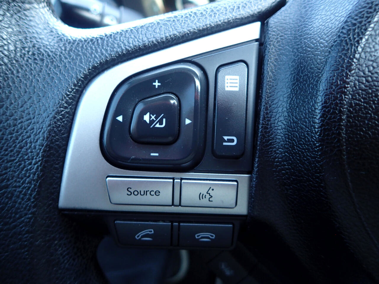 Used 2018 Subaru Forester 2.5i Premium image 17