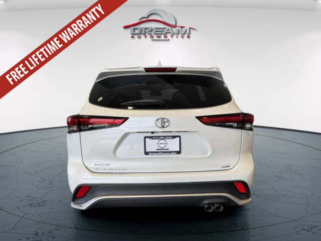Used 2021 Toyota Highlander XSE FWD image 24
