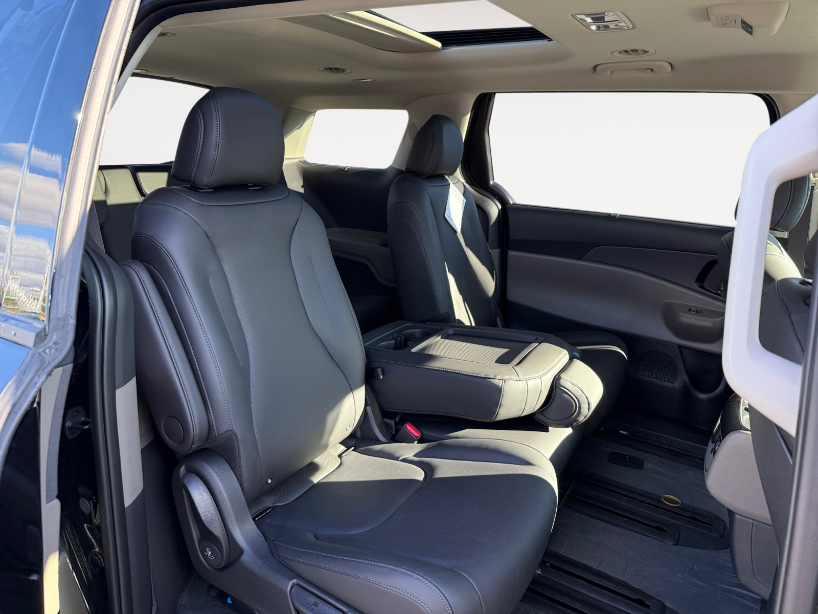 New 2026 Kia Carnival SX image 18