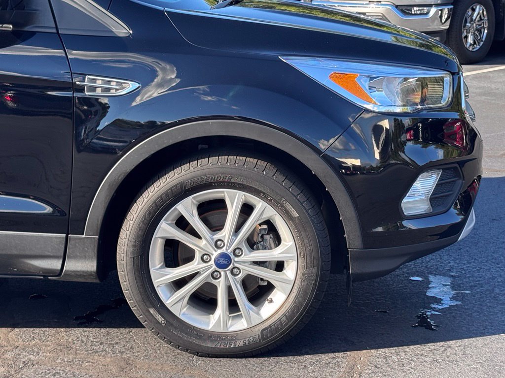 Used 2017 Ford Escape SE w/ SE Cold Weather Package FWD image 39