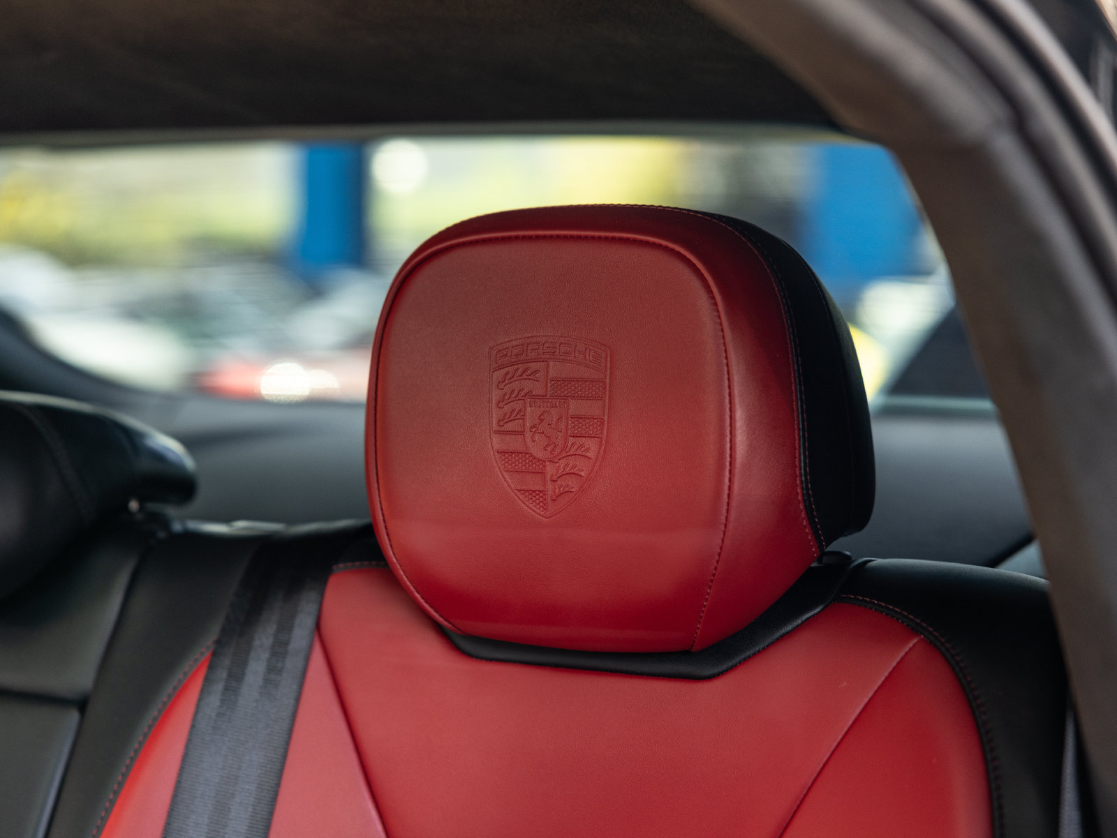Certified 2025 Porsche Cayenne GTS AWD/4WD image 48