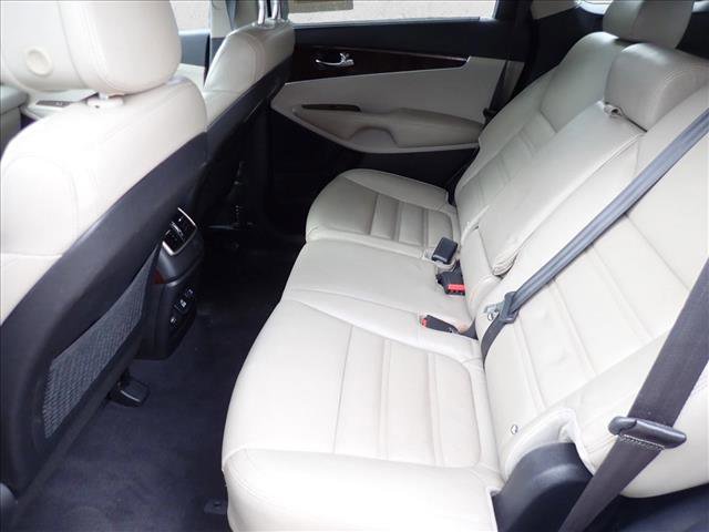 Used 2016 Kia Sorento EX w/ EX Premium Package image 10