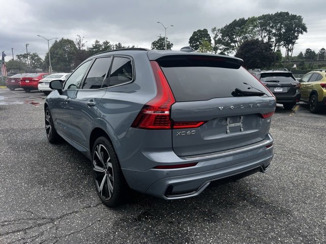 Certified 2022 Volvo XC60 B6 R-Design w/ Advanced Package image 8