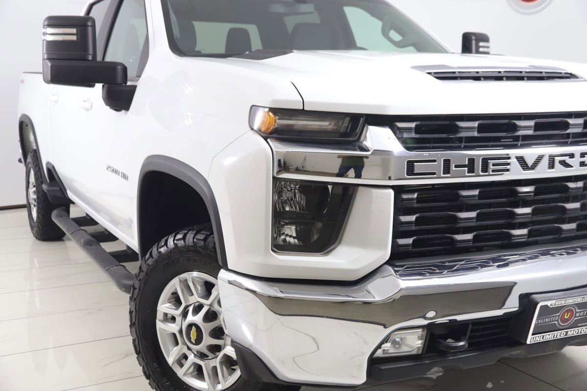 Used 2020 Chevrolet Silverado 2500 LT AWD/4WD image 15