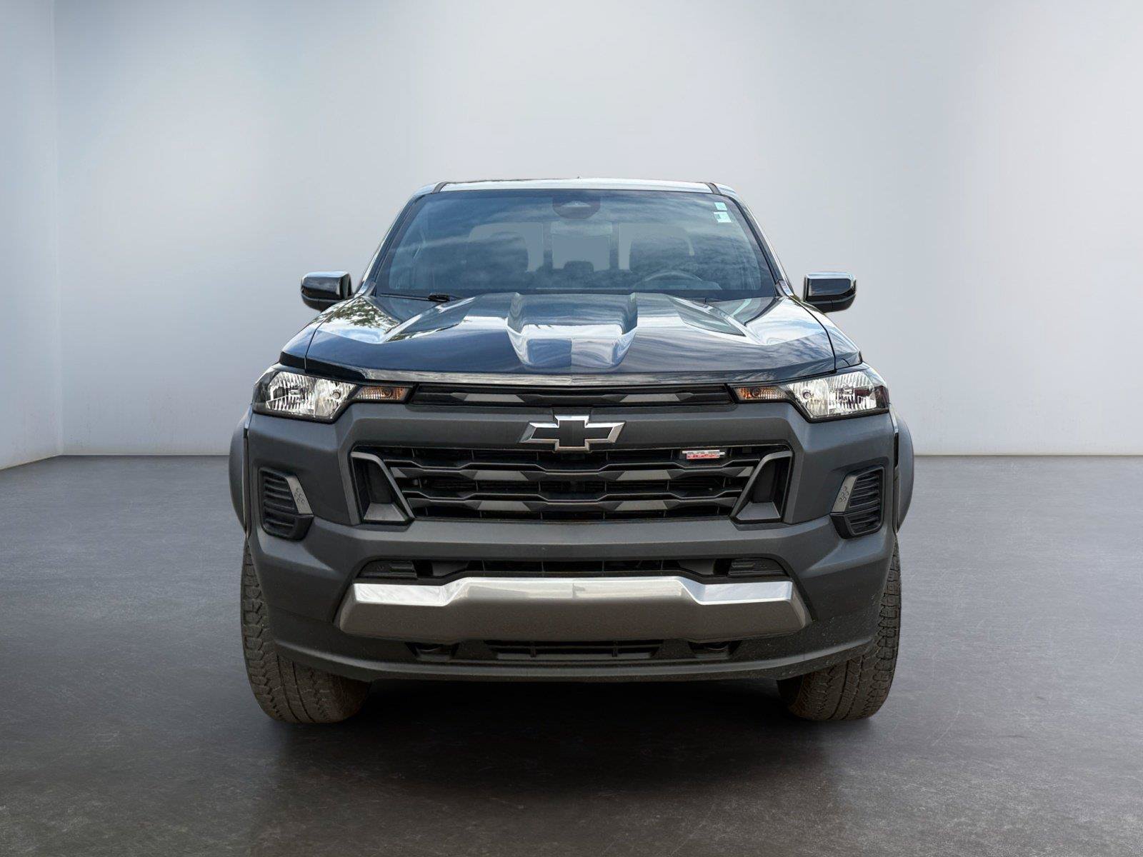 Used 2024 Chevrolet Colorado Trail Boss w/ Safety Package AWD/4WD image 8
