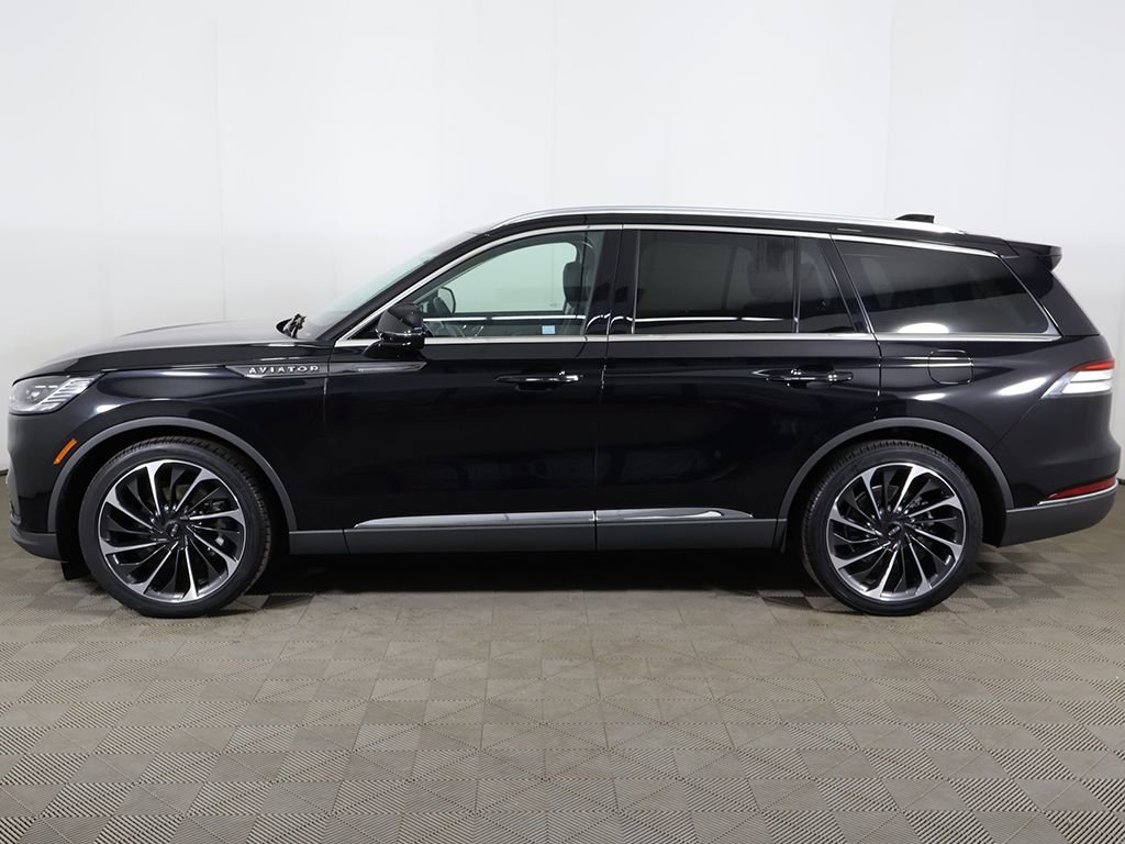 Used 2025 Lincoln Aviator Reserve w/ Equipment Group 201A AWD/4WD image 23