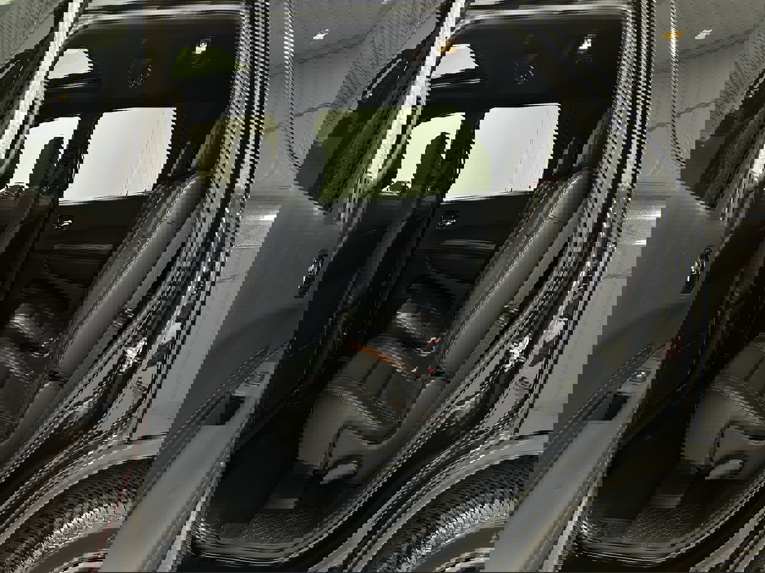 Used 2021 Dodge Durango R/T w/ Blacktop Package image 30