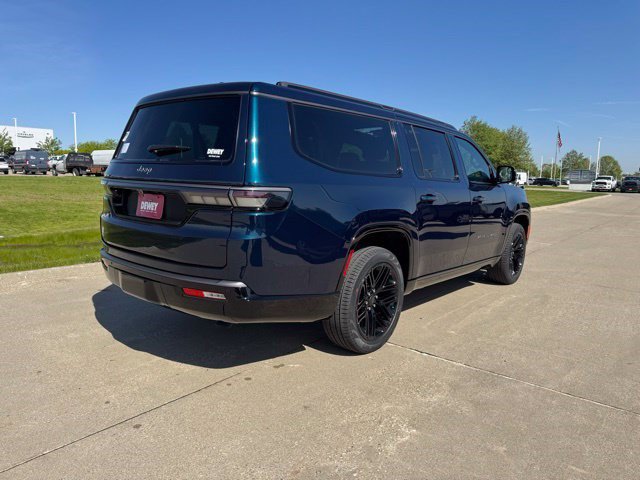 New 2026 Jeep Grand Wagoneer L Limited AWD/4WD image 7