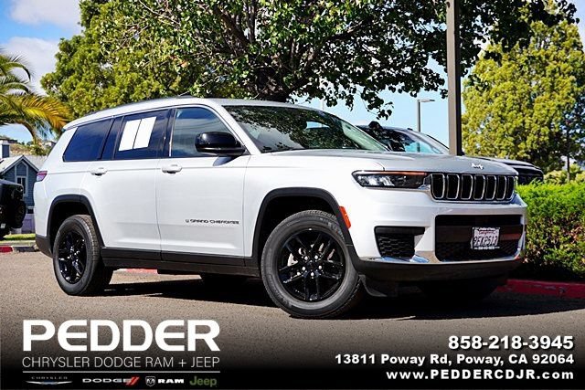 Used 2023 Jeep Grand Cherokee L Laredo RWD image 1