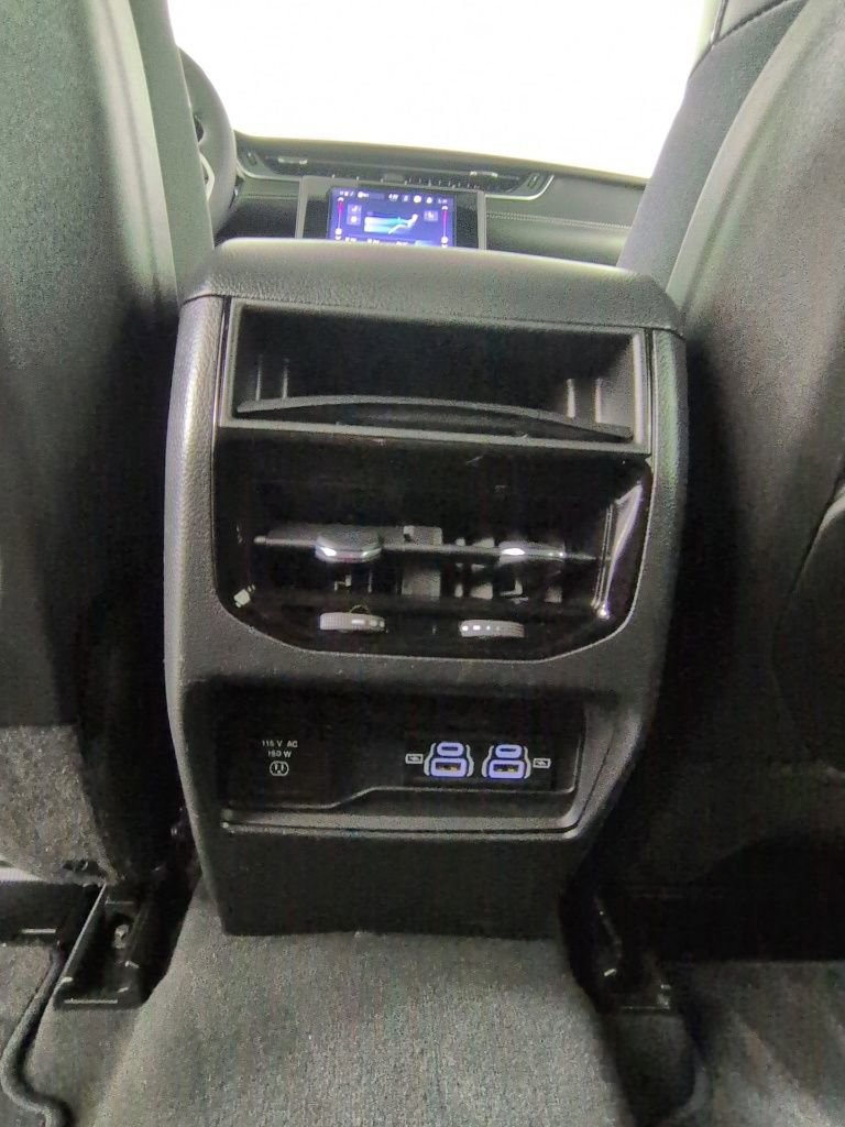 Certified 2025 Jeep Grand Cherokee Altitude AWD/4WD image 30