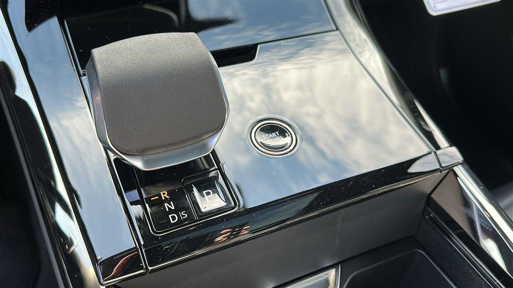 New 2026 Land Rover Range Rover Sport Dynamic SE image 17