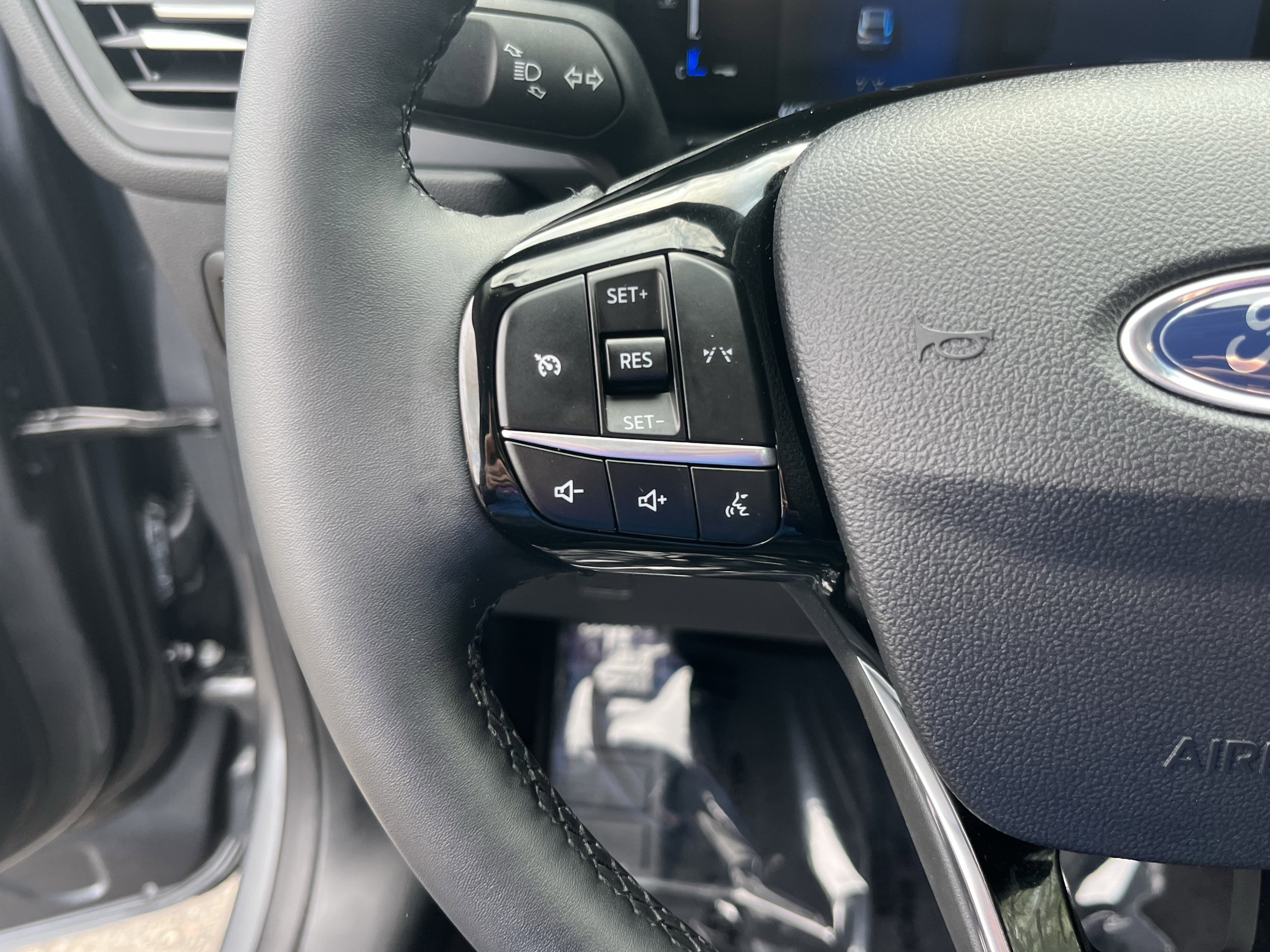 Used 2023 Ford Escape Active image 18
