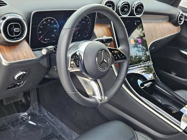 Used 2026 Mercedes-Benz GLC 300 image 10