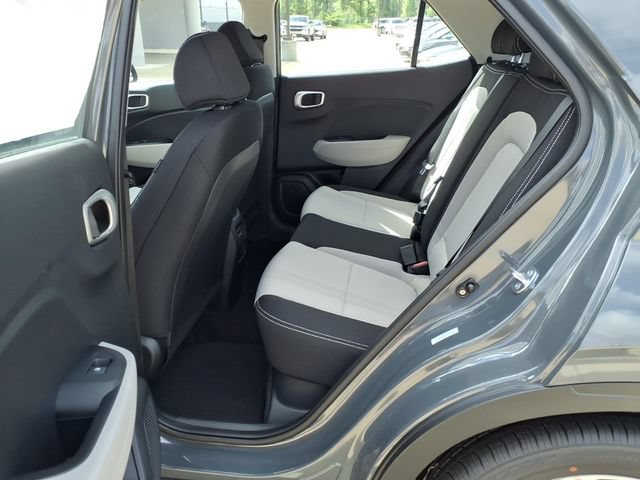 New 2026 Hyundai Venue SEL FWD image 19