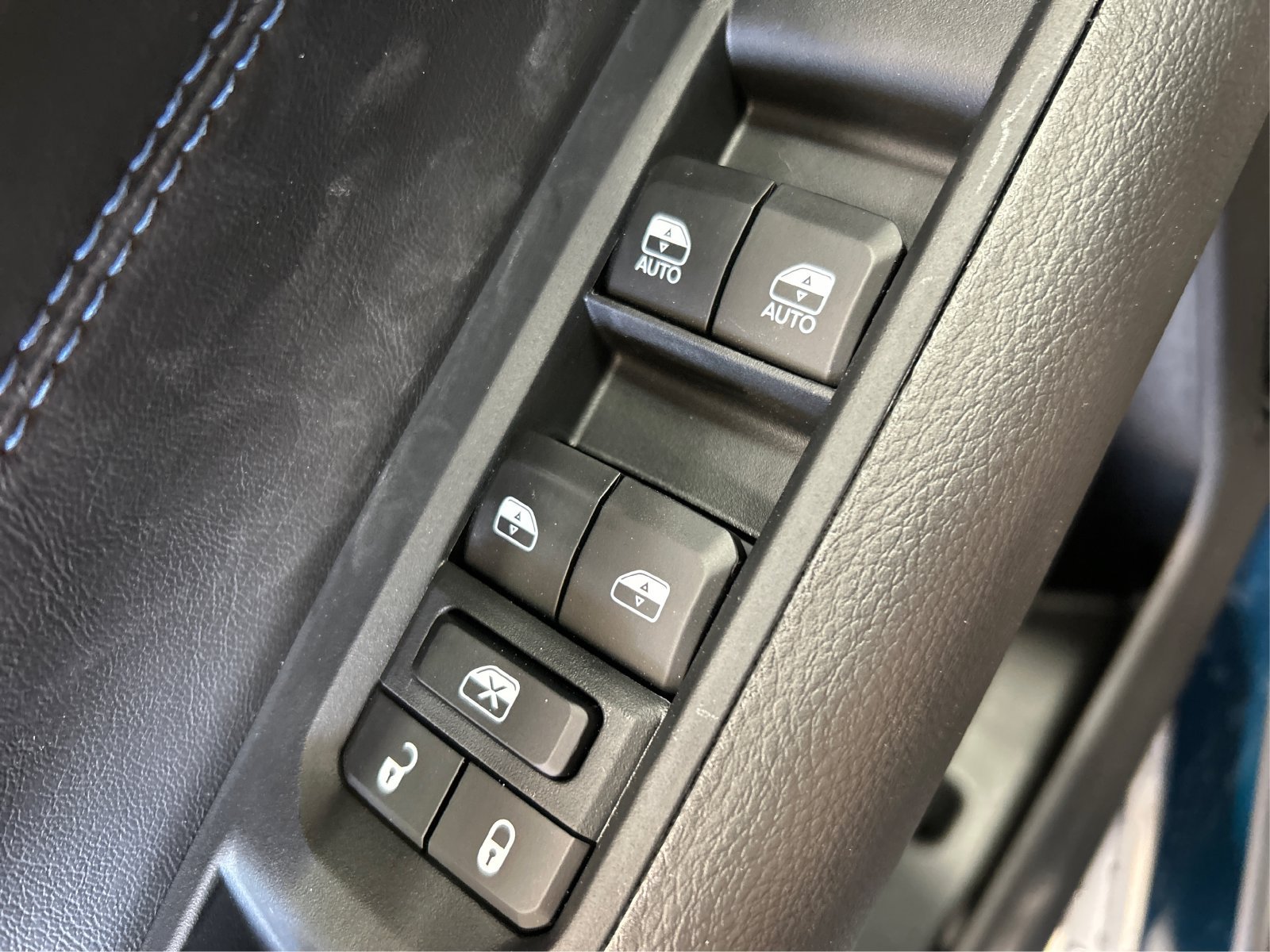 New 2026 Jeep Compass Latitude AWD/4WD image 29
