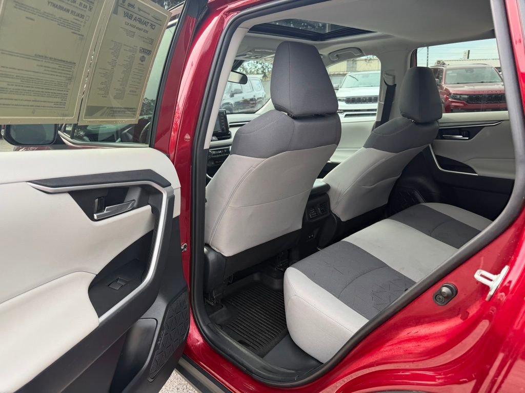 Used 2020 Toyota RAV4 XLE w/ Convenience Package image 27