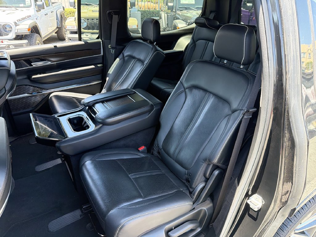 Used 2022 Jeep Grand Wagoneer Series II w/ Convenience Group III AWD/4WD image 27