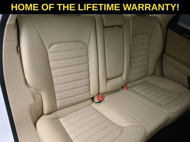 Used 2016 Ford Fusion SE w/ Equipment Group 202A AWD/4WD image 39