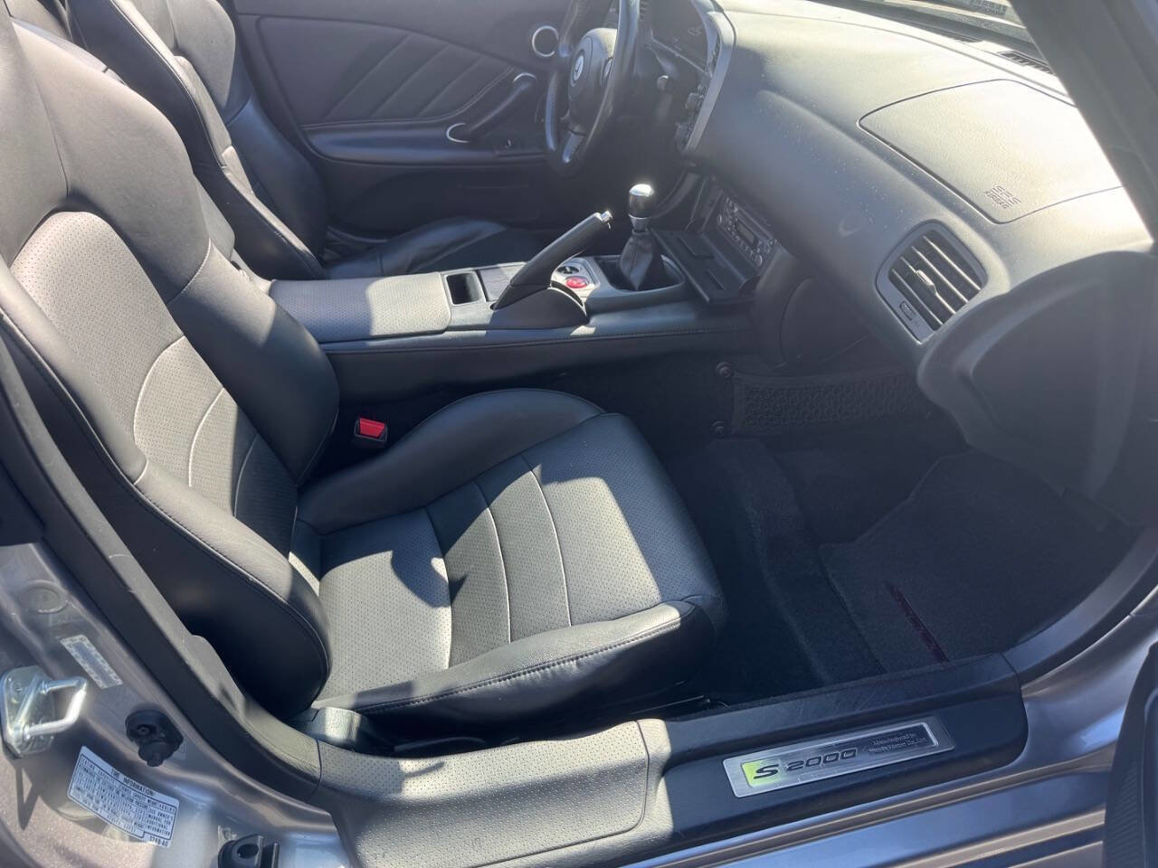 Used 2003 Honda S2000 Base 2dr Convertible image 12