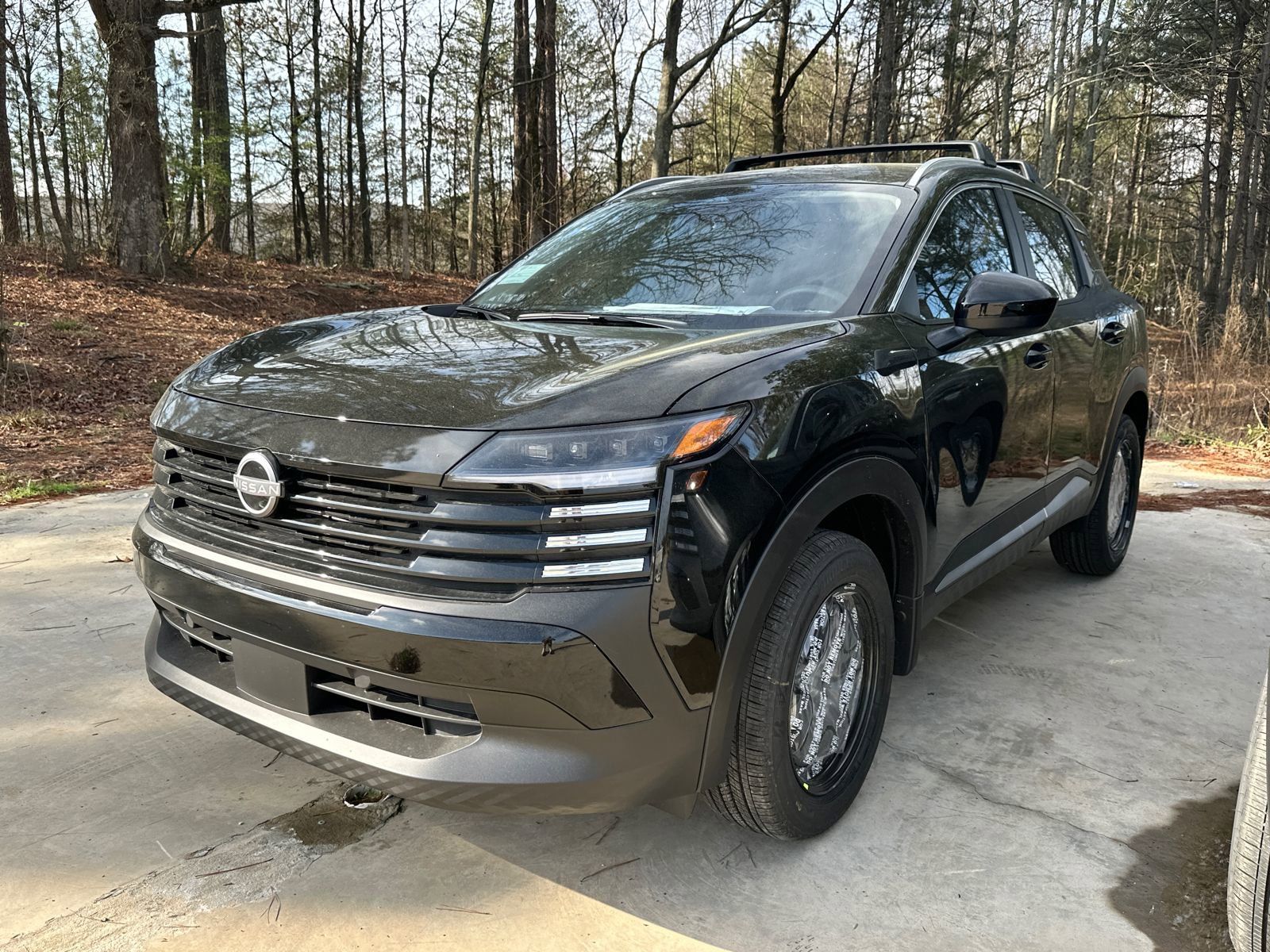 New 2026 Nissan Kicks SV w/ Charging Package