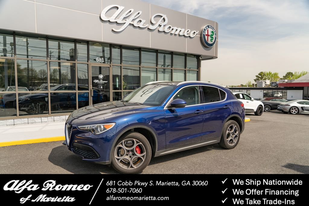 Used 2018 Alfa Romeo Stelvio AWD image 1
