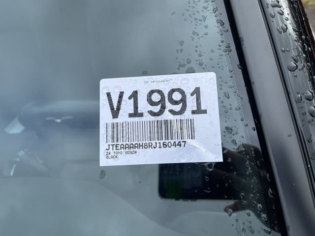 Used 2024 Toyota Venza image 3
