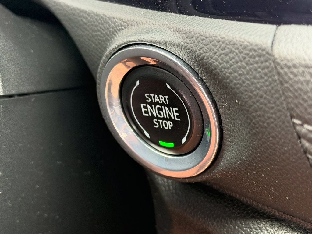 Certified 2023 Buick Encore GX Essence w/ Experience Buick Package FWD image 40