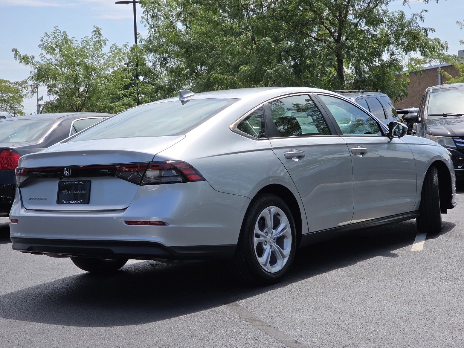 Used 2025 Honda Accord LX image 18